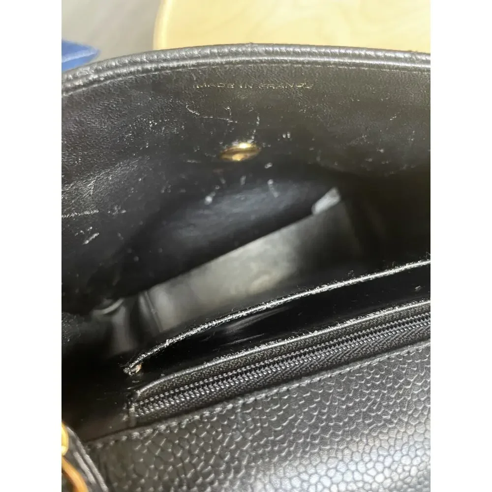 Chanel Caviar Medium Square Flap Crossbody Bag Classic Black Leather Gold CC